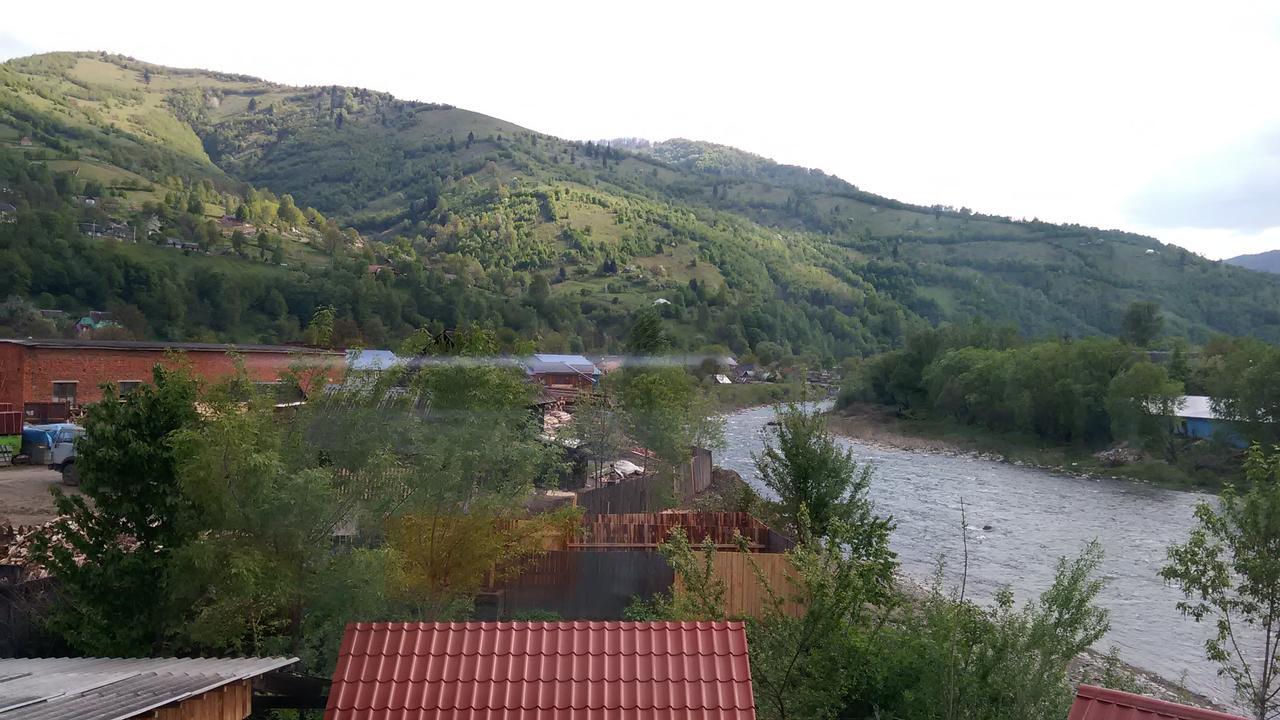 Dream Hostel Carpathians Rakhiv Exterior foto